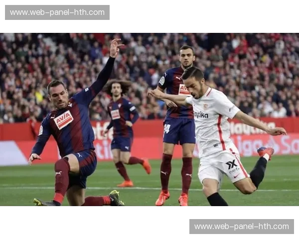 塞维利亚后卫马尔考赛季报销，后防重组面临挑战